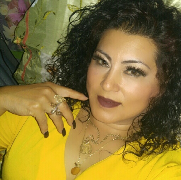 Meet your Posher, Rosa - Picture 4 of 4